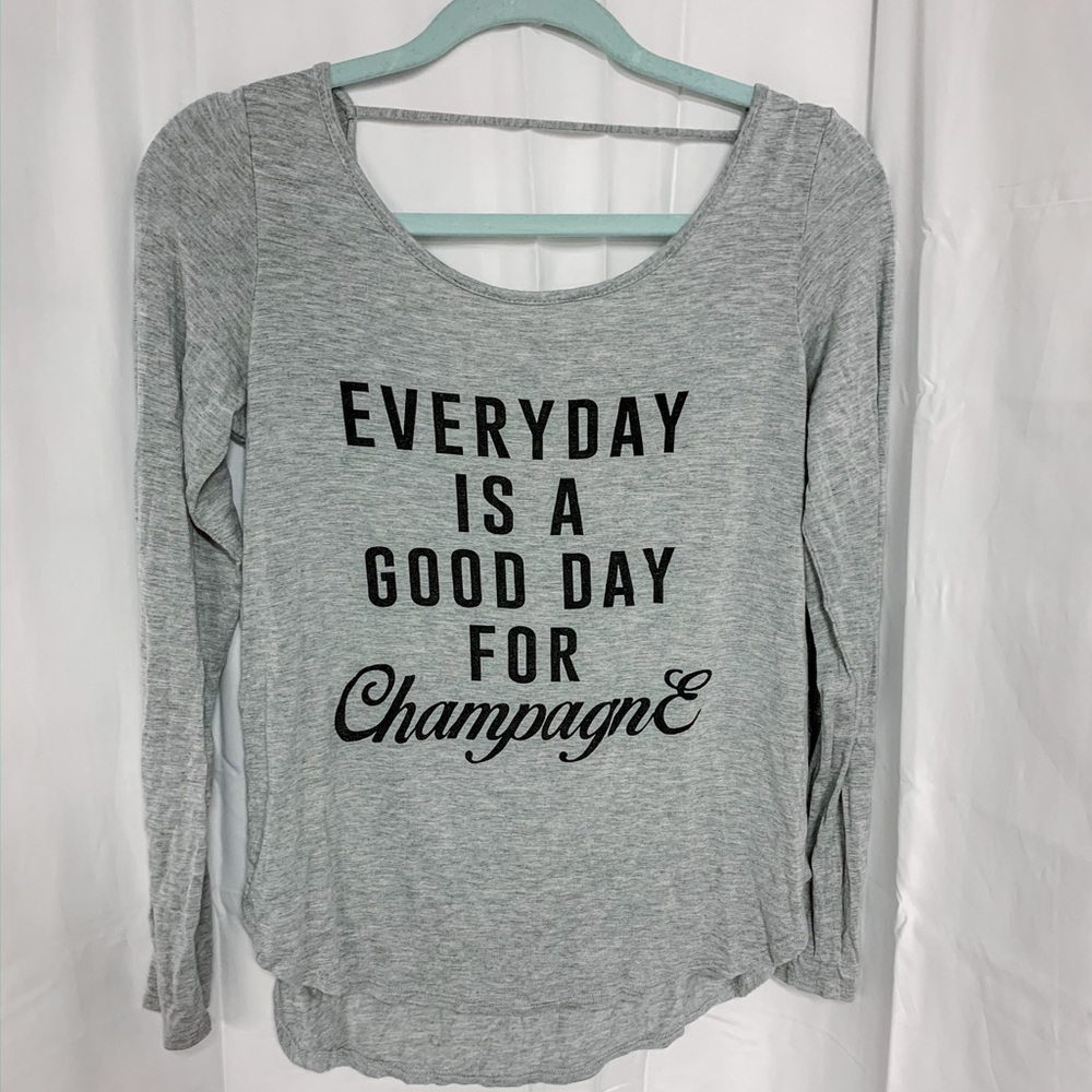 5/$40 SALE Scoop back Champagne tshirt